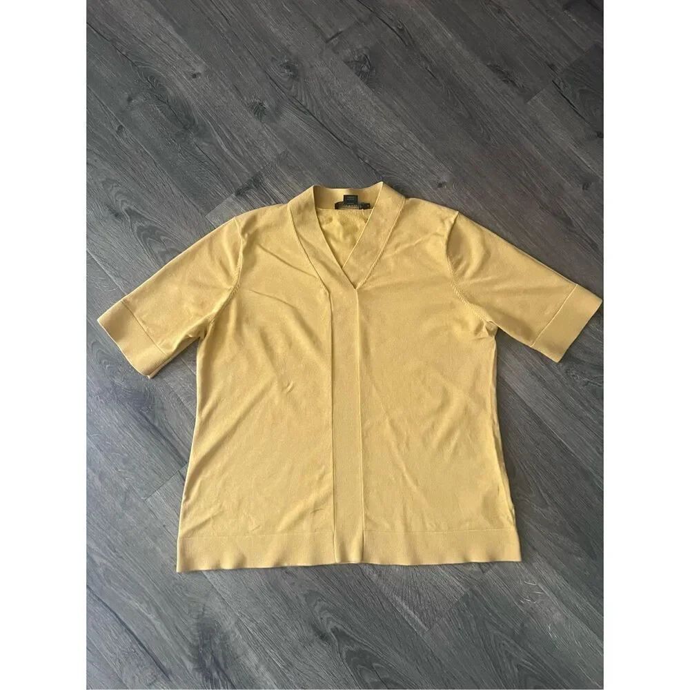 Pendleton Women's Woven Mustard Patterned V Neck short sleeve Sweater size Large